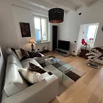 Charles Apartman *