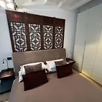Charles Apartman *