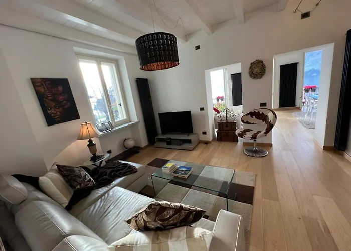 Apartament Charles *