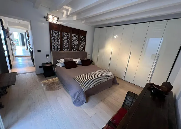 Charles Apartament *